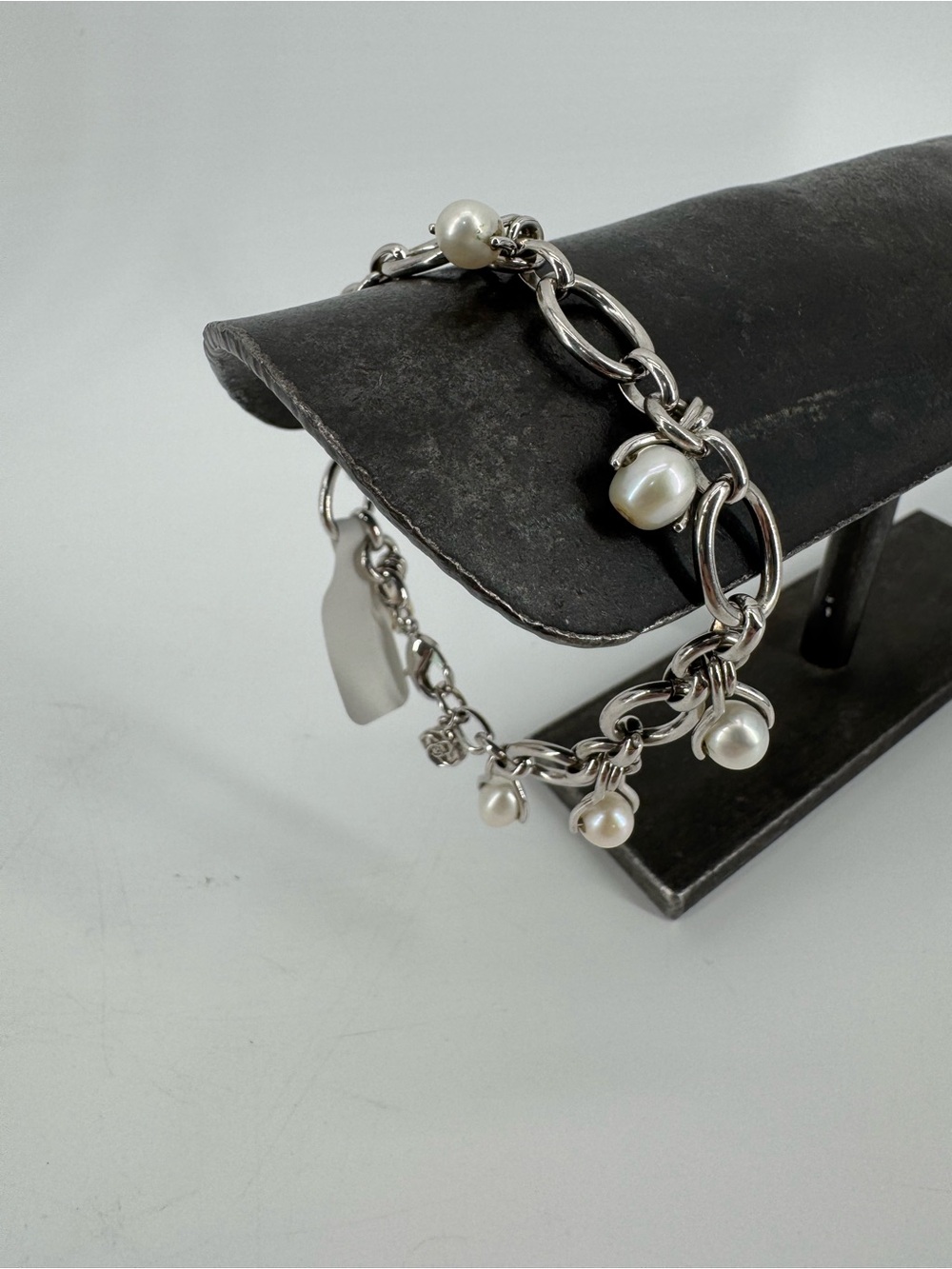 Kendra Scott Silver Link Bracelet with White Pearl Charms